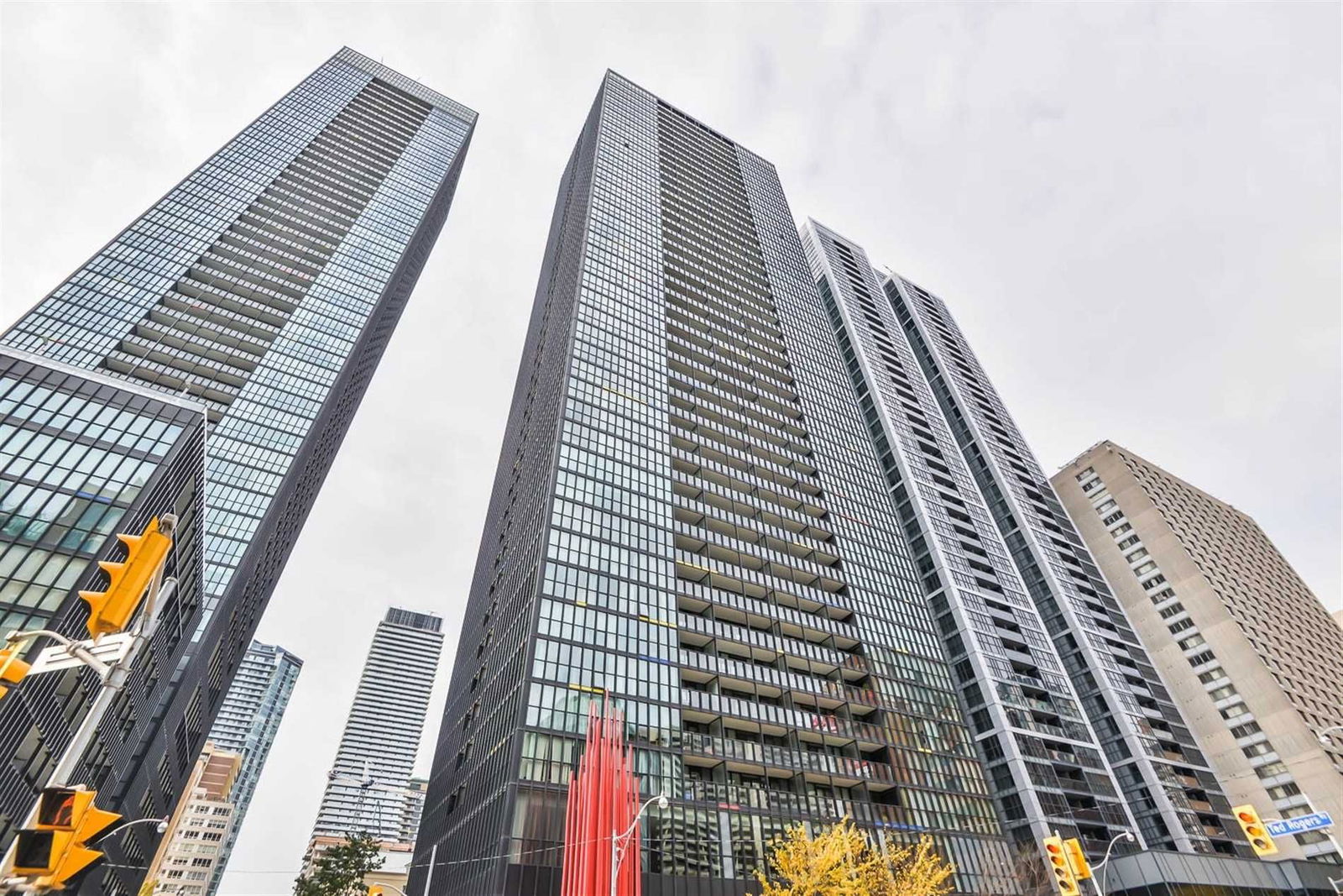 110 Charles St, Unit 3608, Toronto 1+1 Bed, 1 Bath condo Dwelly.ca 110 Charles St, Unit 3608, Toronto 1+1 Bed, 1 Bath condo Dwelly.ca