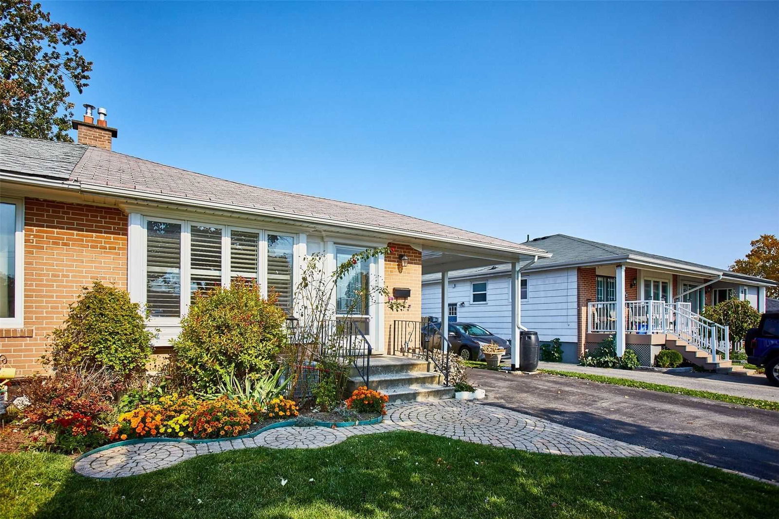 790 Krosno Blvd, Pickering 6 Bed, 2 Bath house Dwelly.ca