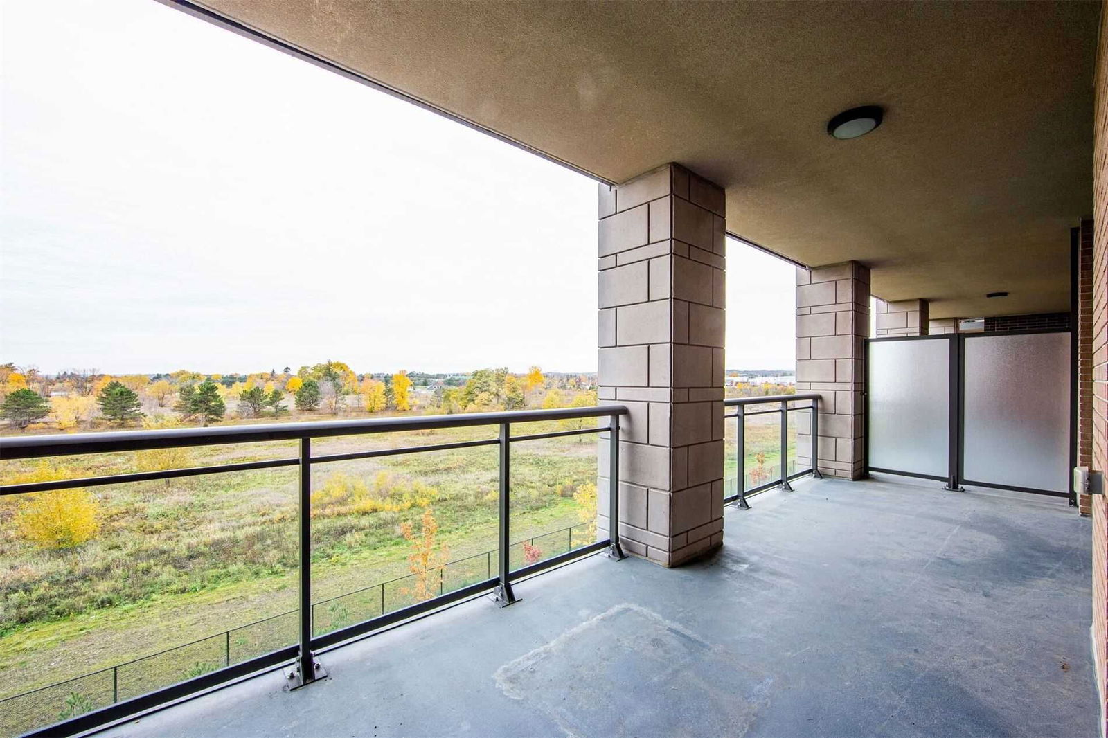 25 Baker Hill Blvd 424 2 Bed Condo N4968321