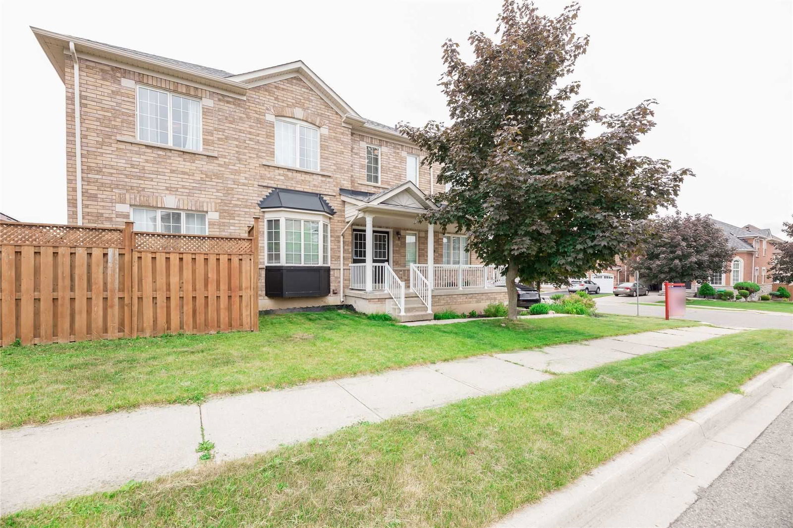 5 Whispering Hills Gate, Brampton 4+2 Bed House W4801920