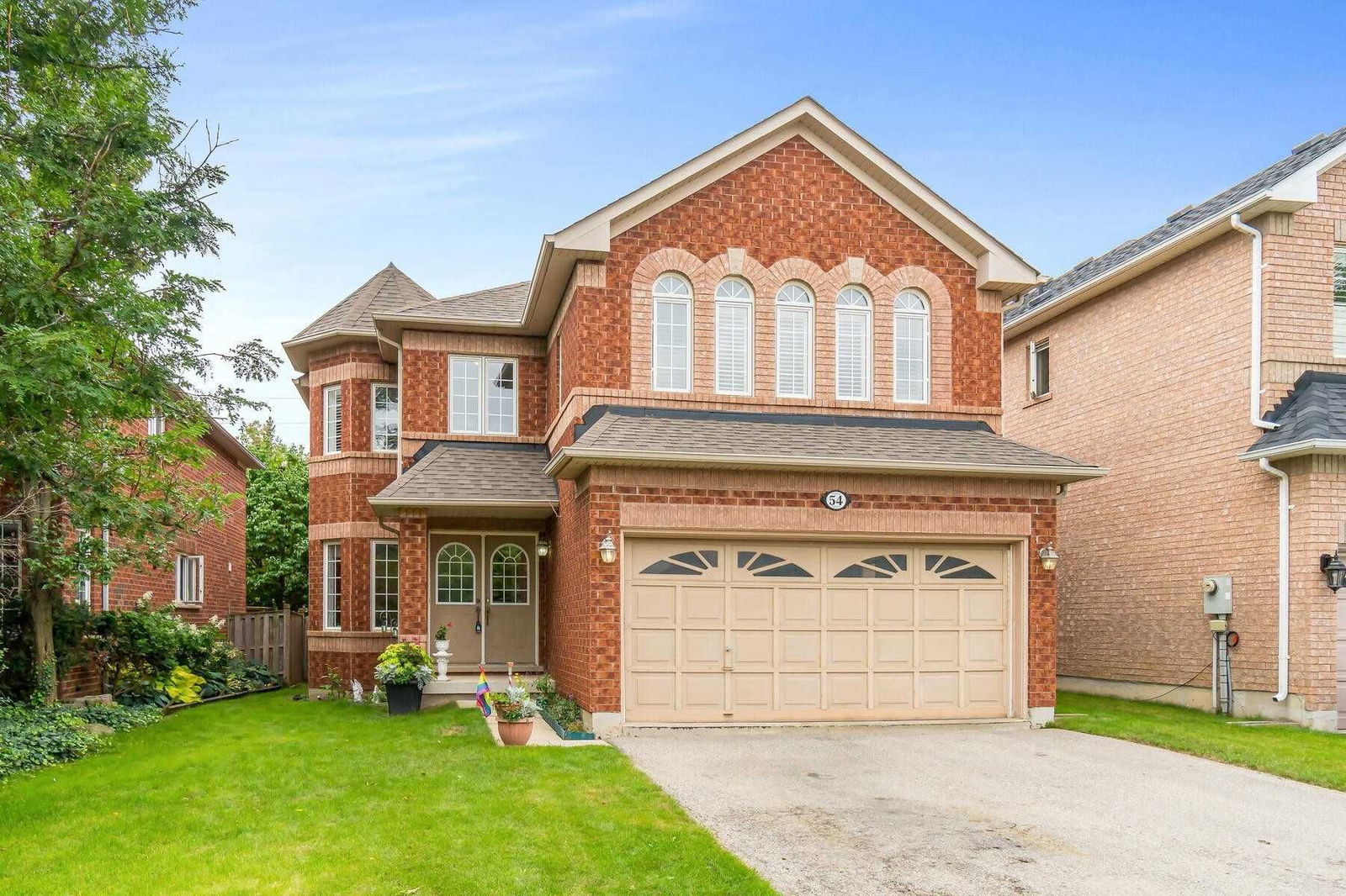 54 Forsyth Cres, Halton Hills - 4 Bed, 4 Bath house | Dwelly.ca