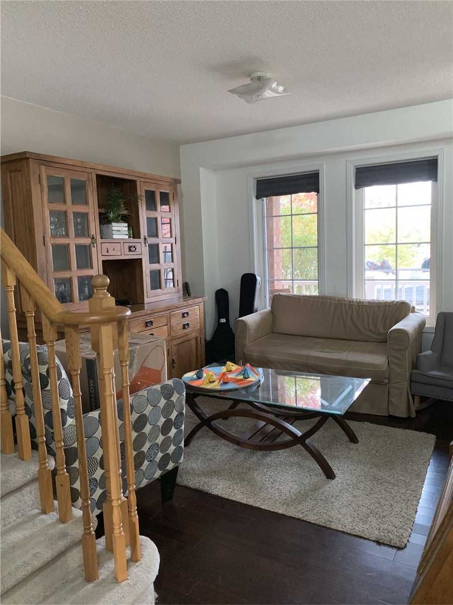 2378 Postmaster Dr, Oakville 3 Bed House W4945607