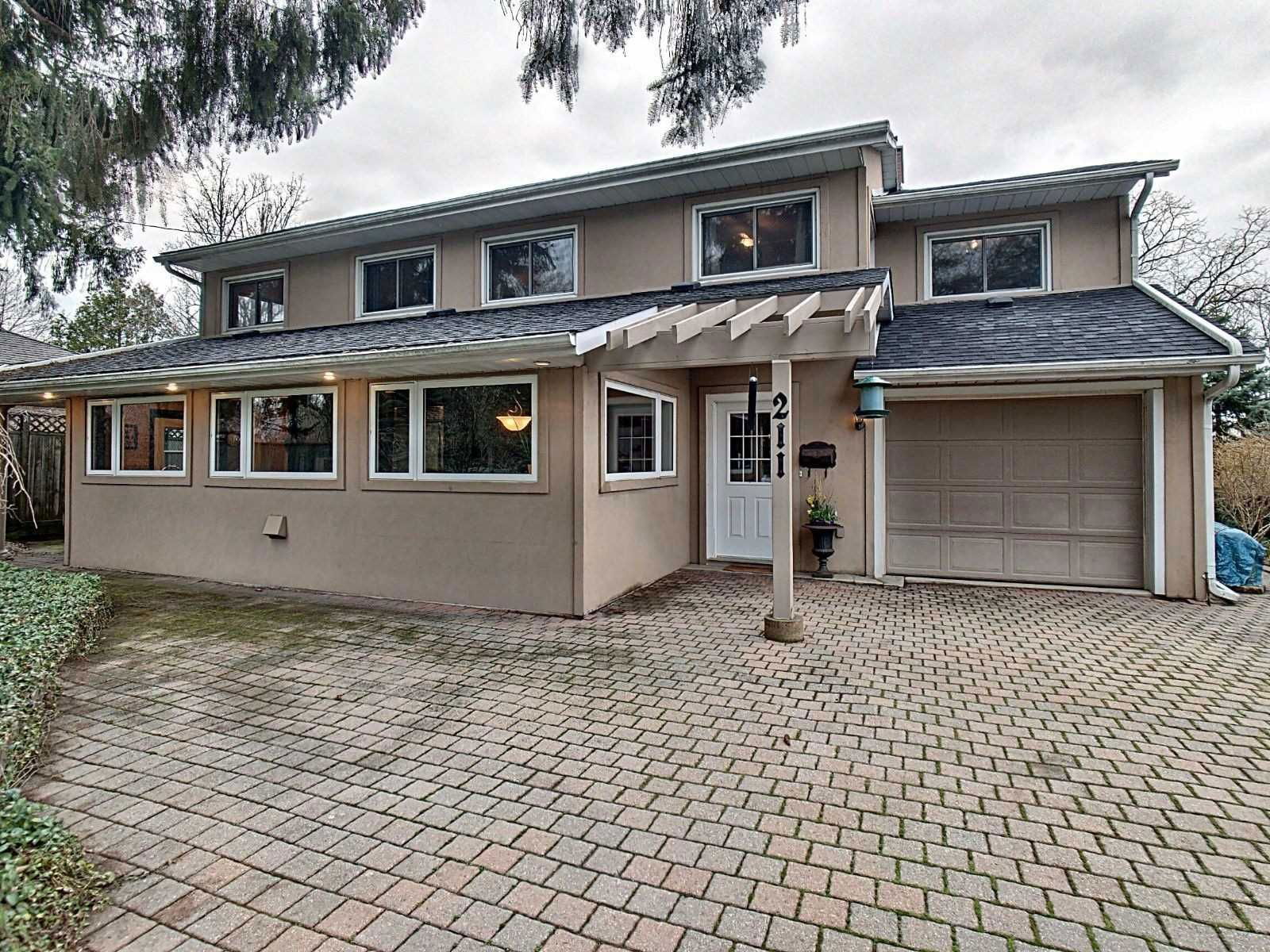 211 West River Rd, Cambridge 5 Bed House X4434407