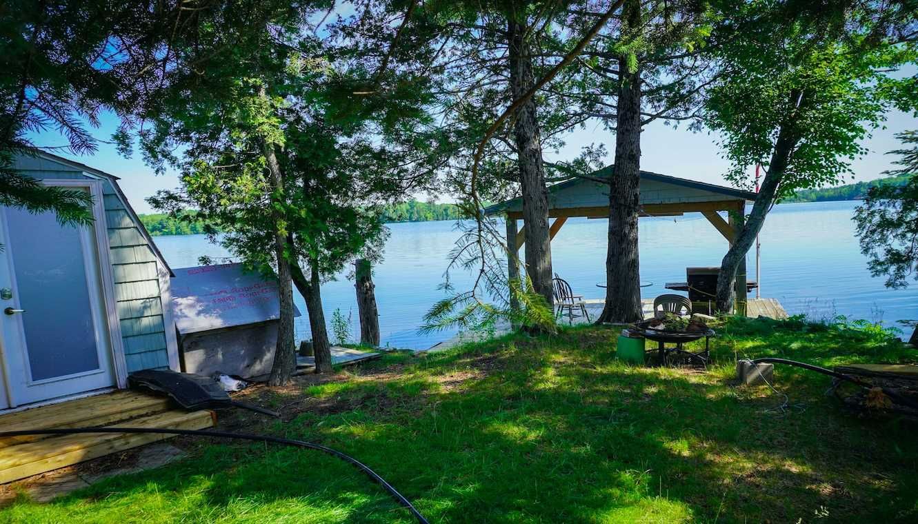 1 Steenburg Lake Isla Limerick 2 Den Bed 1 Bath House Dwelly Ca