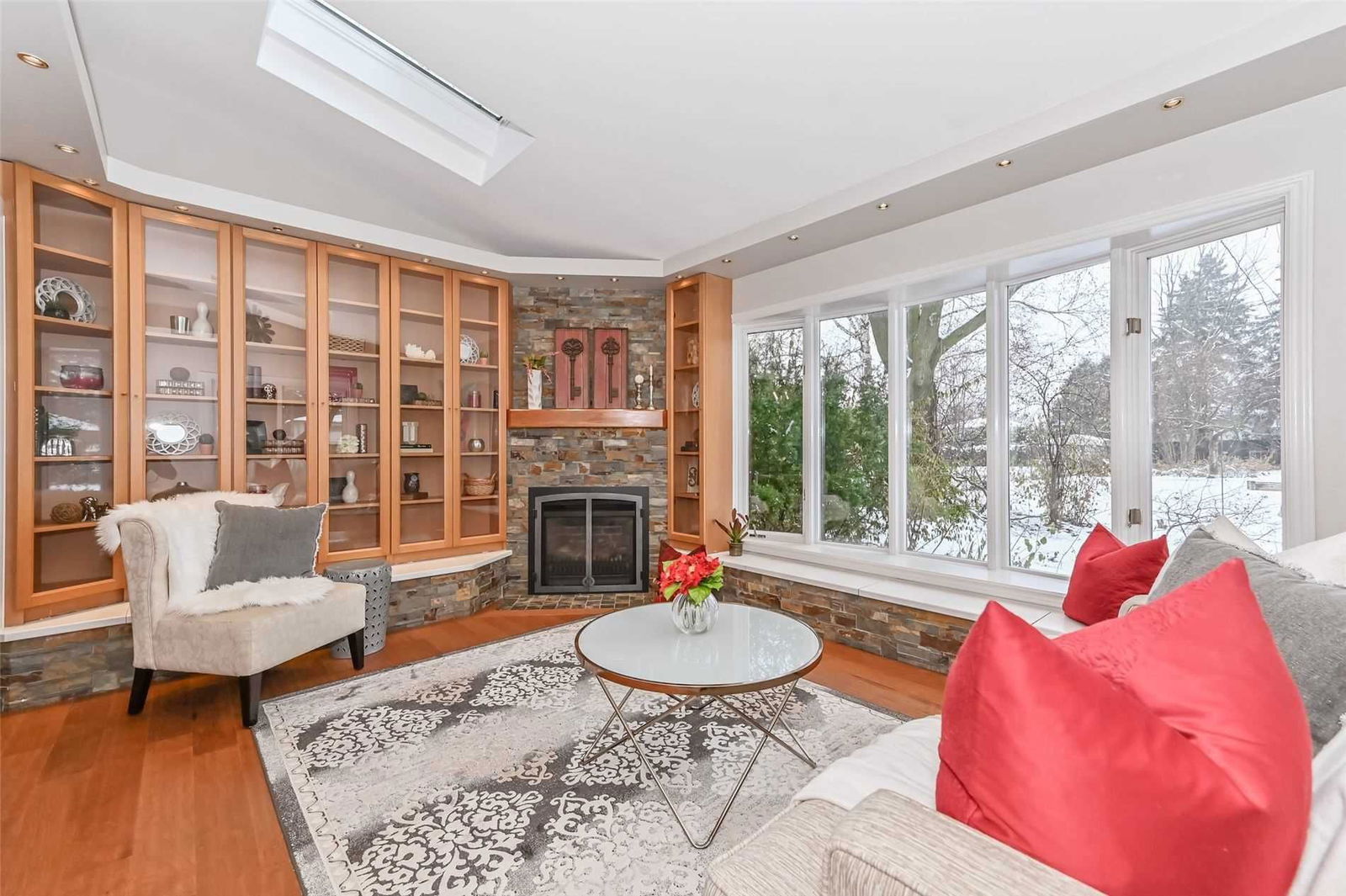 19 Elginfield Dr, Guelph 4 Bed House X4638797