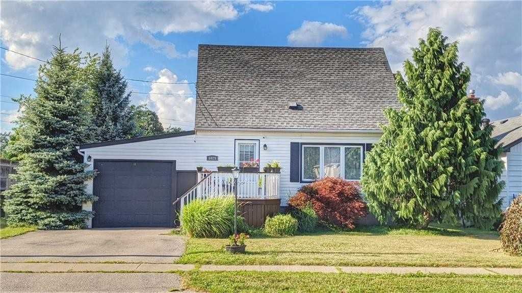 6029 Vine St, Niagara Falls 2+1 Bed, 1 Bath house Dwelly.ca