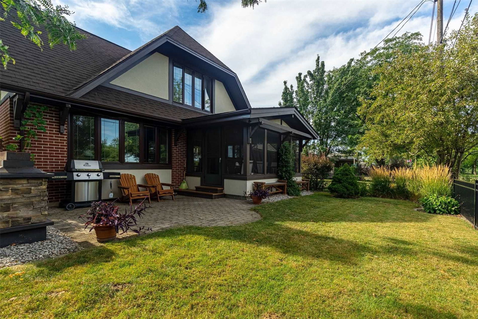 81 Highland Ave, St. Catharines 2+3 Bed House X4948070