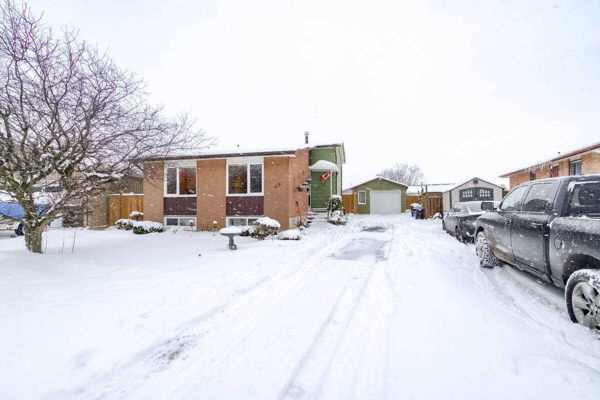 69 Gordon Drummond Ave, Hamilton 3+1 Bed House X5127583